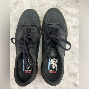 Vans Ave Pro black shoes